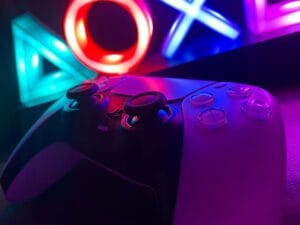 PlayStation exigirá verificação de idade para chat ainda em 2026
